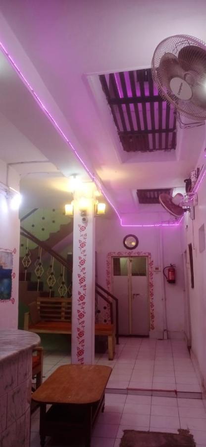 Om Rest House Hotel Varanasi Ngoại thất bức ảnh